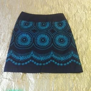 💟 Liz Claiborne , 100% cotton embroidered skirt .